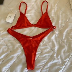 Bikini (thong bottom)